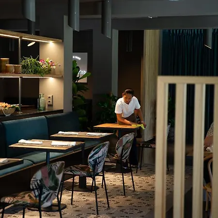 Nuria Hotel