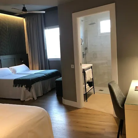 Nuria Hotel