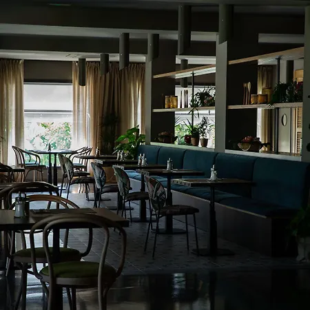 Nuria Hotel 3*
