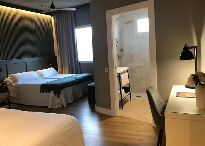 努里亚酒店 酒店