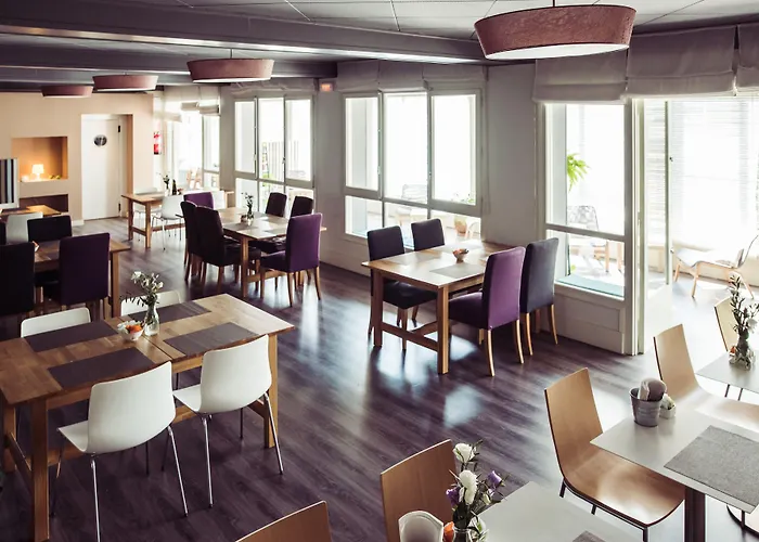 努里亚酒店 酒店 3*