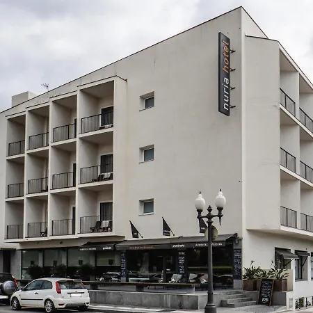 Nuria Hotel 3*