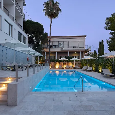 Nuria Hotel 3*