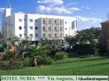 Hotell Nuria 3*